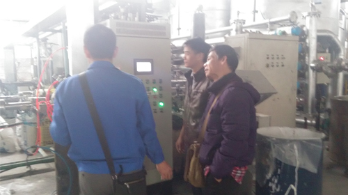 恒盛膠業(yè)技術(shù)員與遠(yuǎn)東泵業(yè)技術(shù)工程師現(xiàn)場(chǎng)技術(shù)交流 恒盛膠業(yè)技術(shù)員與遠(yuǎn)東泵業(yè)技術(shù)工程師現(xiàn)場(chǎng)技術(shù)交流